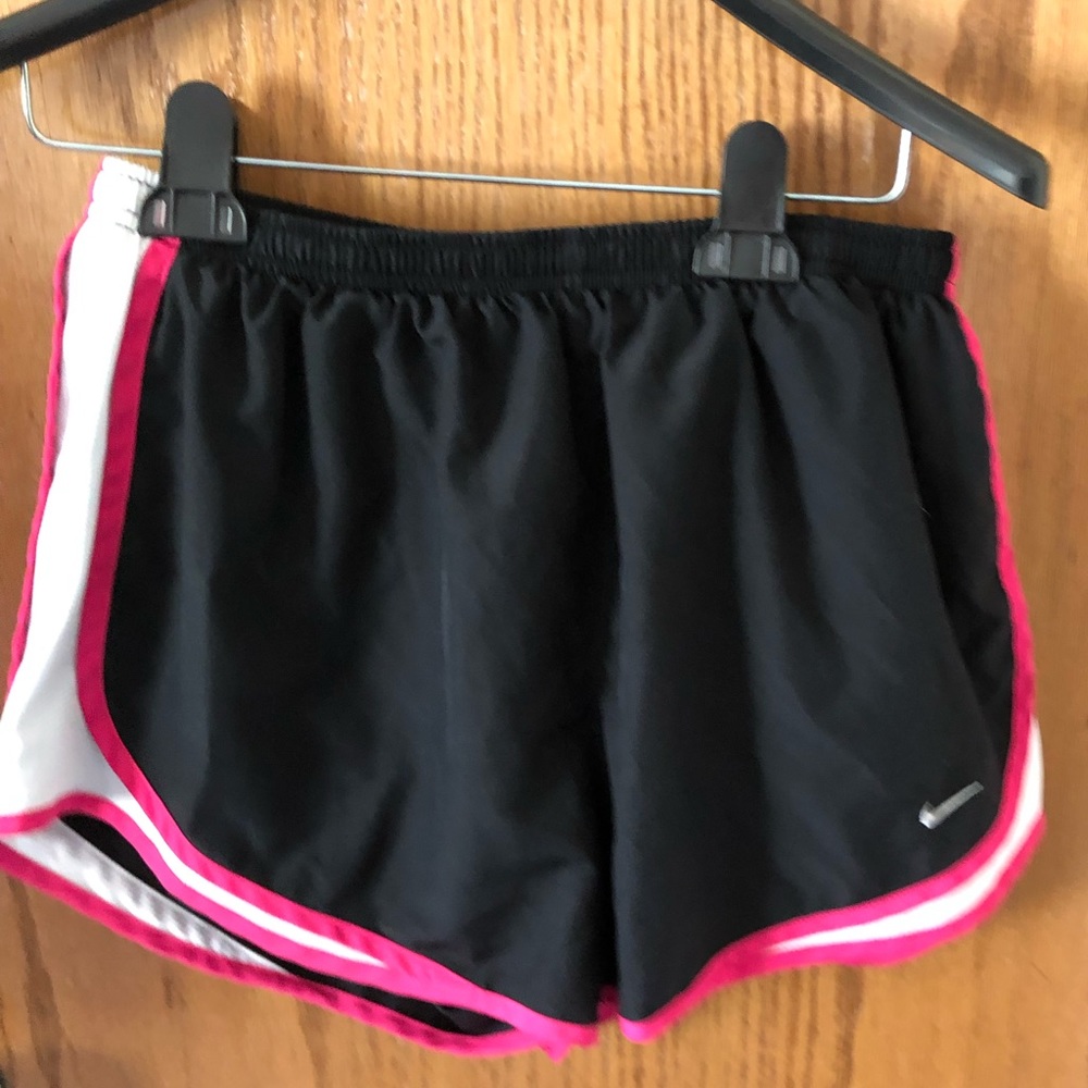 Black nike shorts